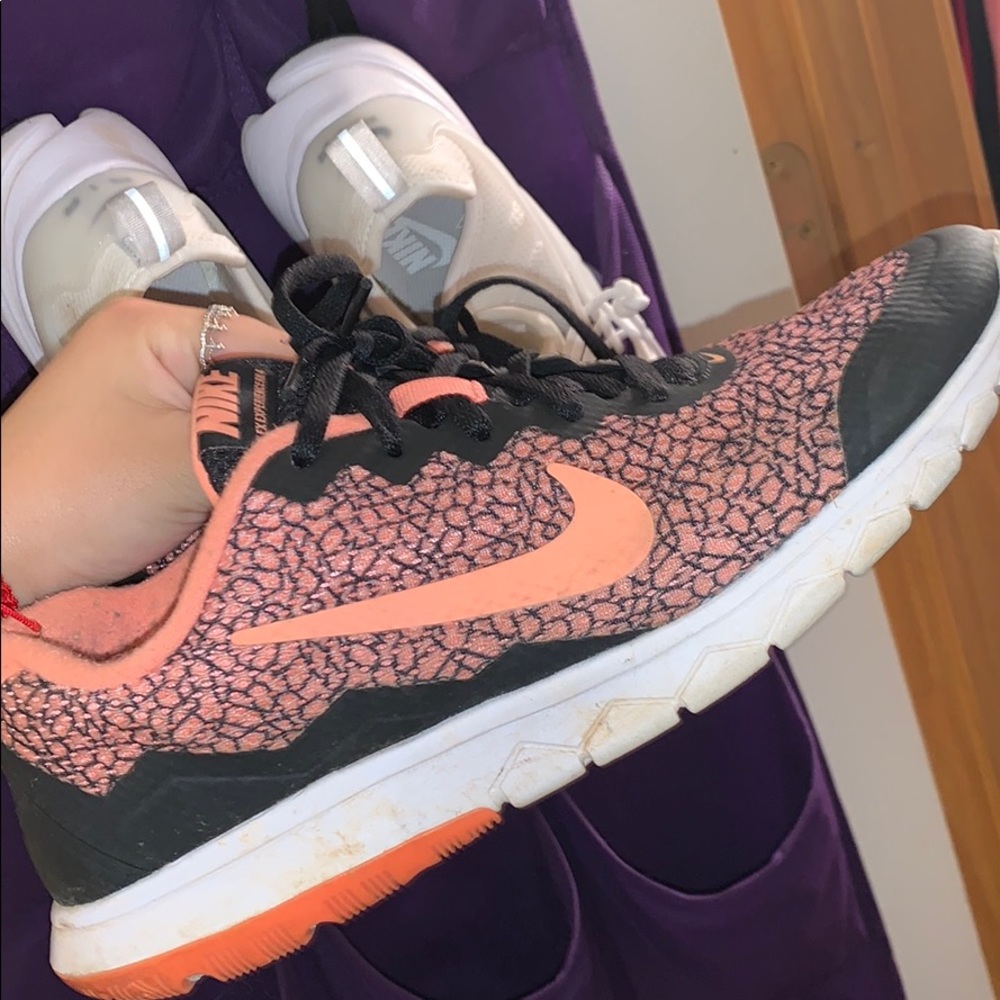 Nike flex running sneakers
